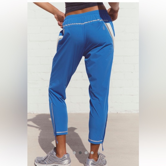 FPM Women's Blue Athletic Pants - Picture 2 of 4